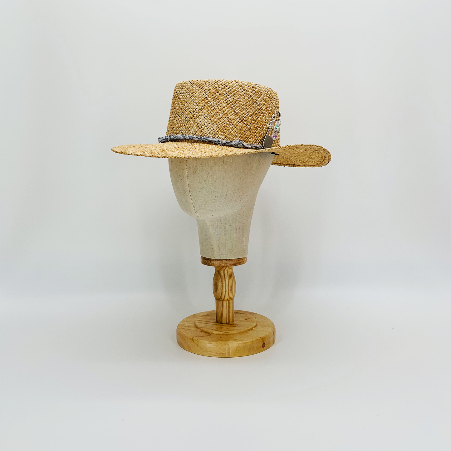 Bucket LIJ00028
