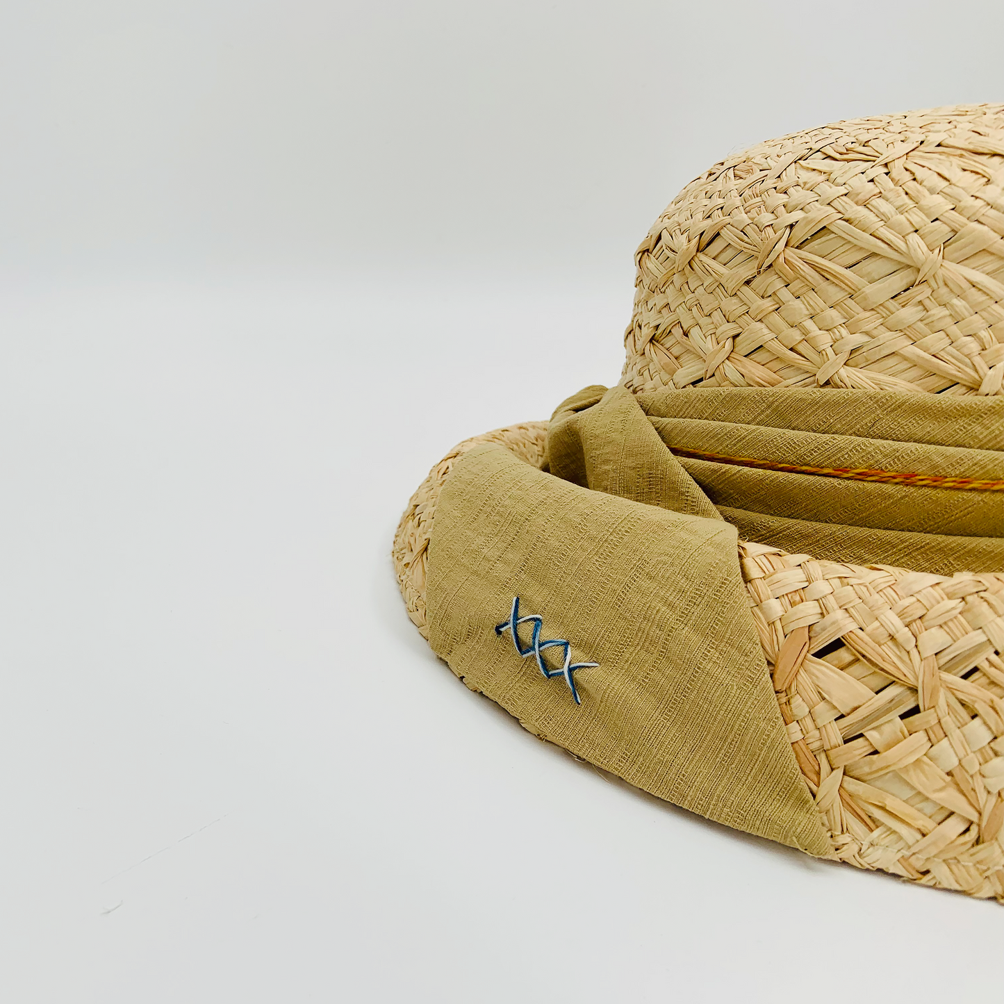 Bucket LIJ00072