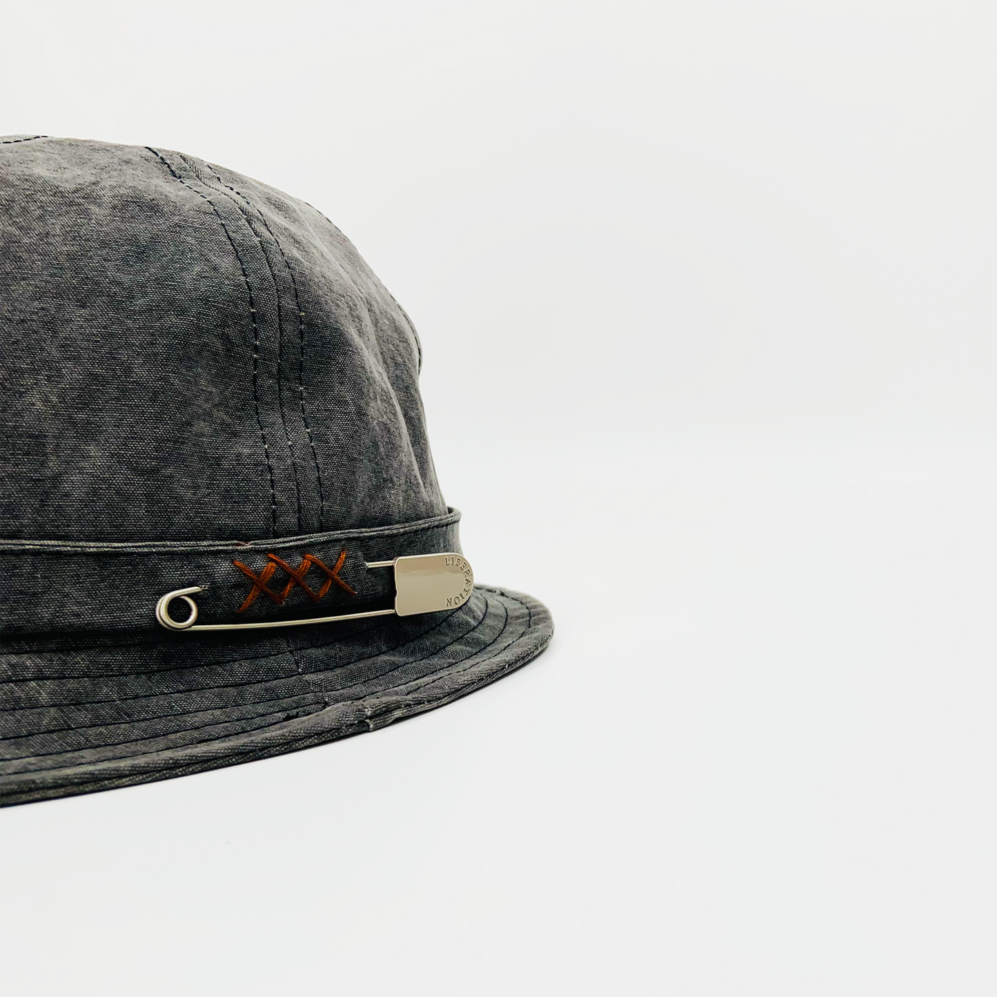 Bucket LIJ00096