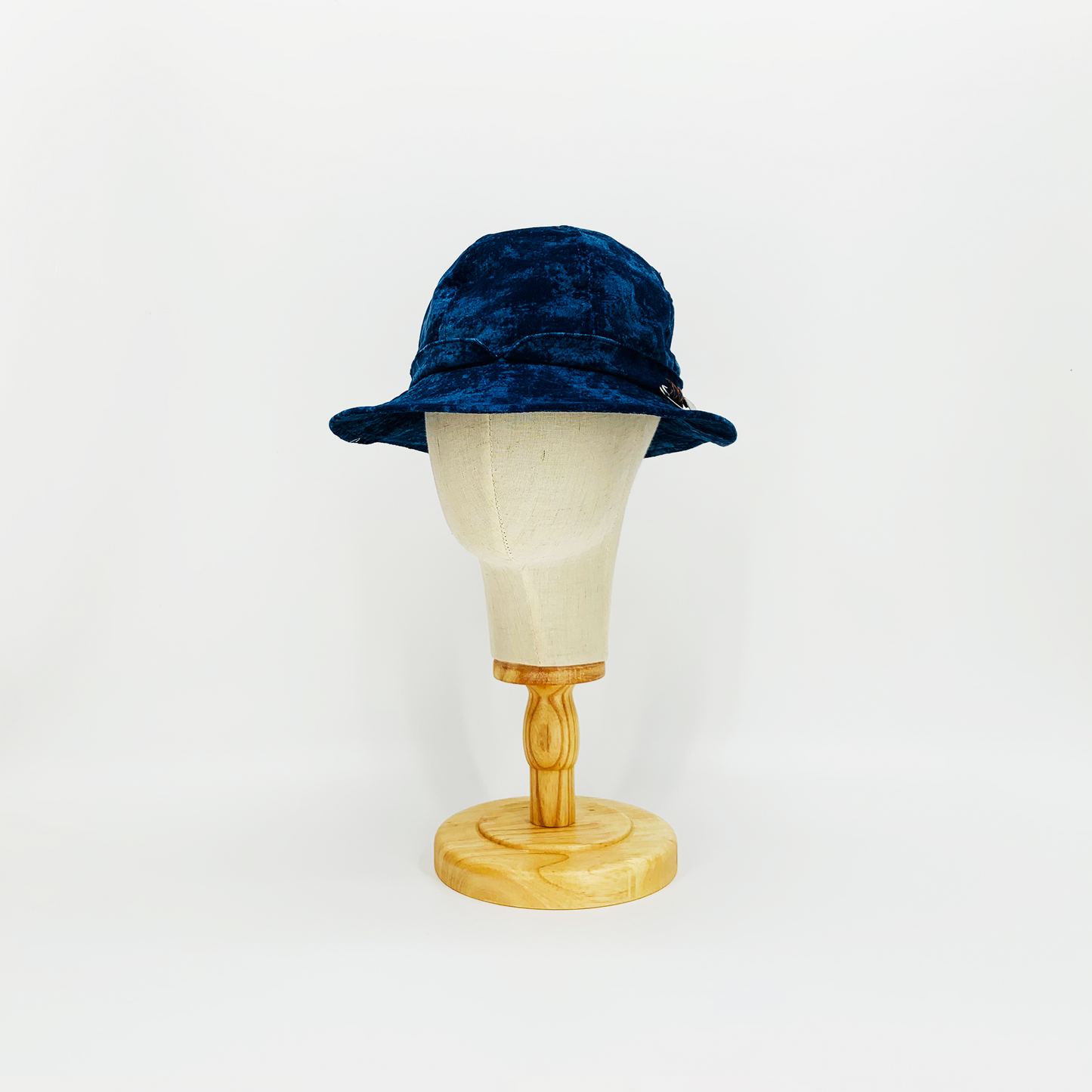 Bucket LIJ00096