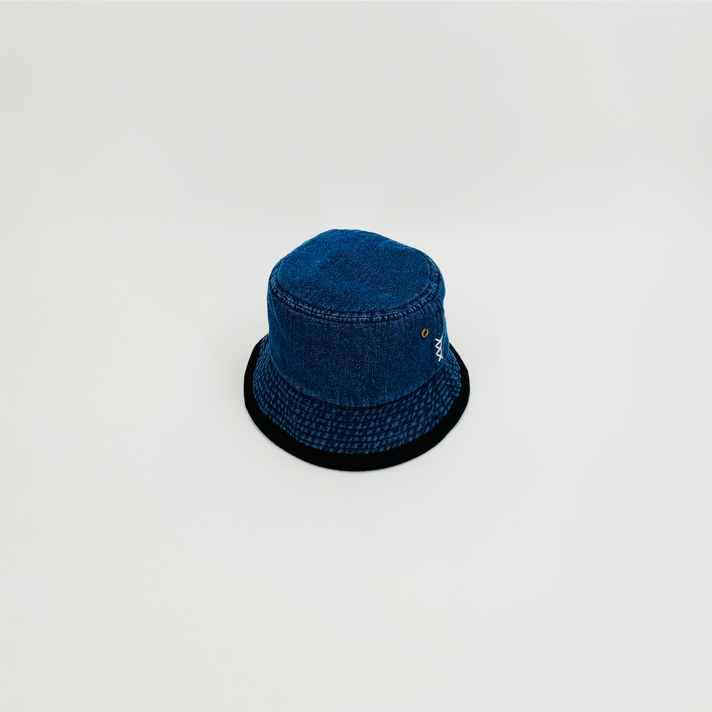 BUCKET LIJ00100
