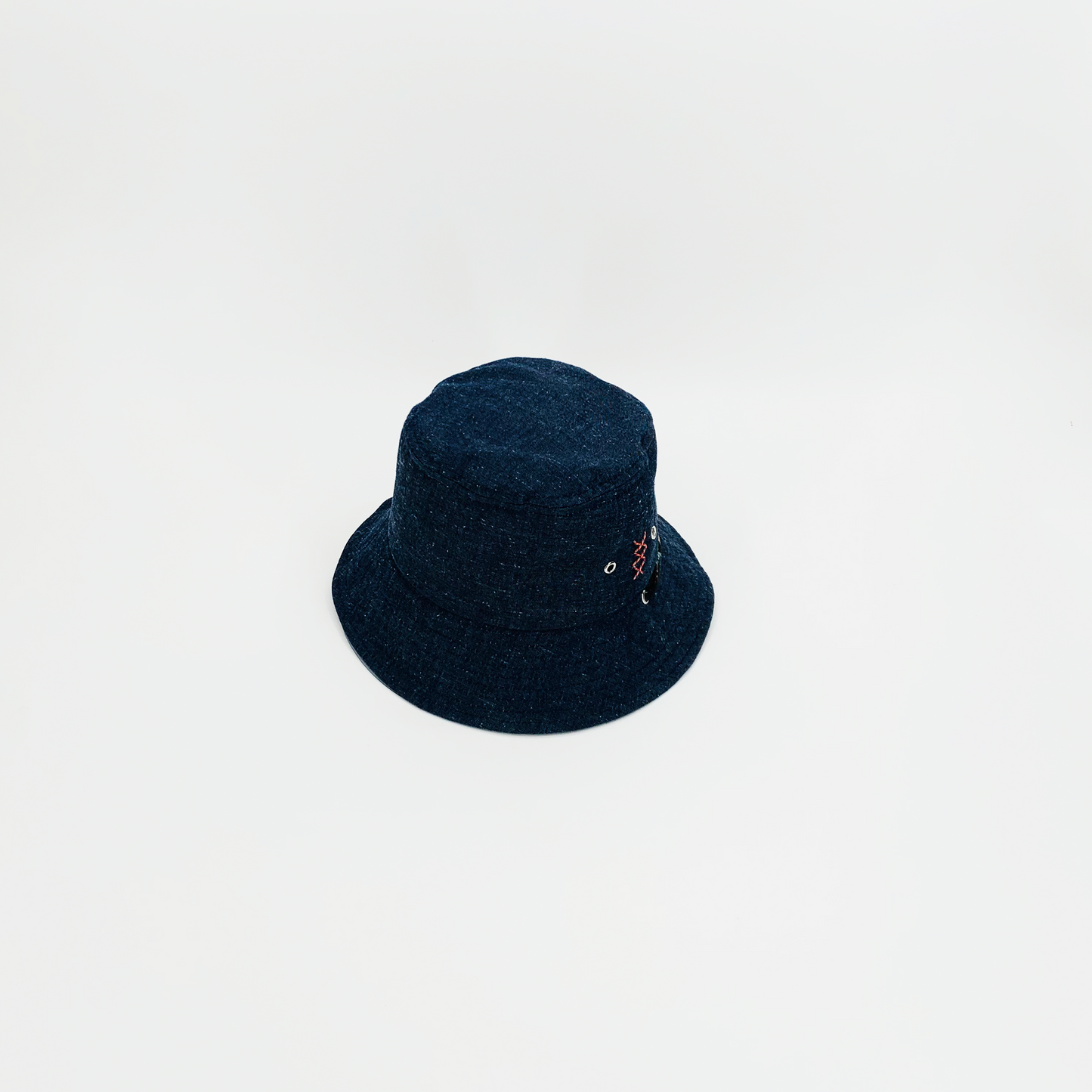BUCKET LIJ00120