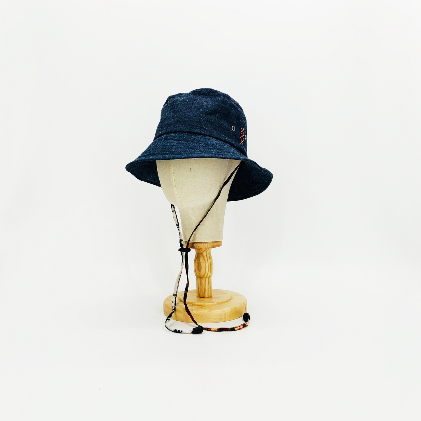 BUCKET LIJ00120