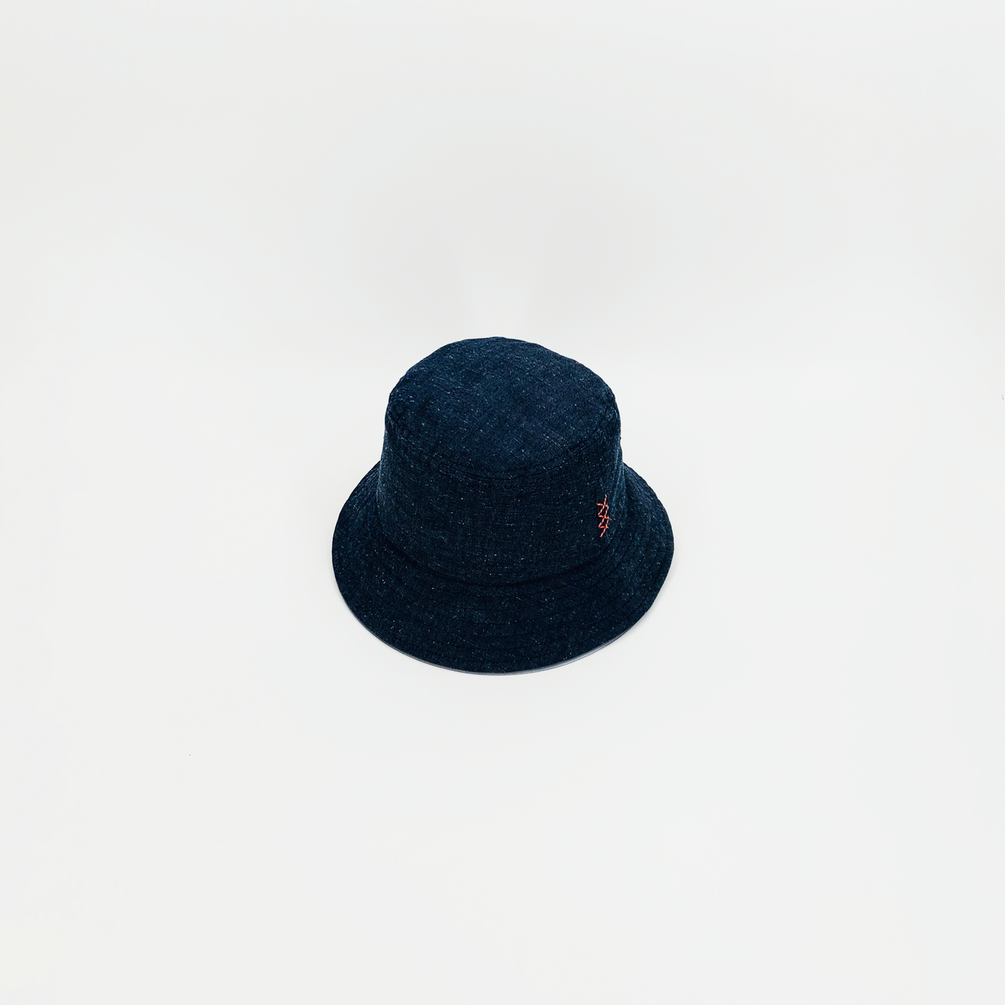 BUCKET LIJ00121