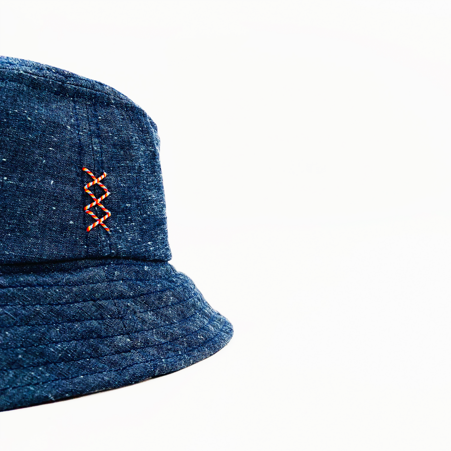 BUCKET LIJ00121