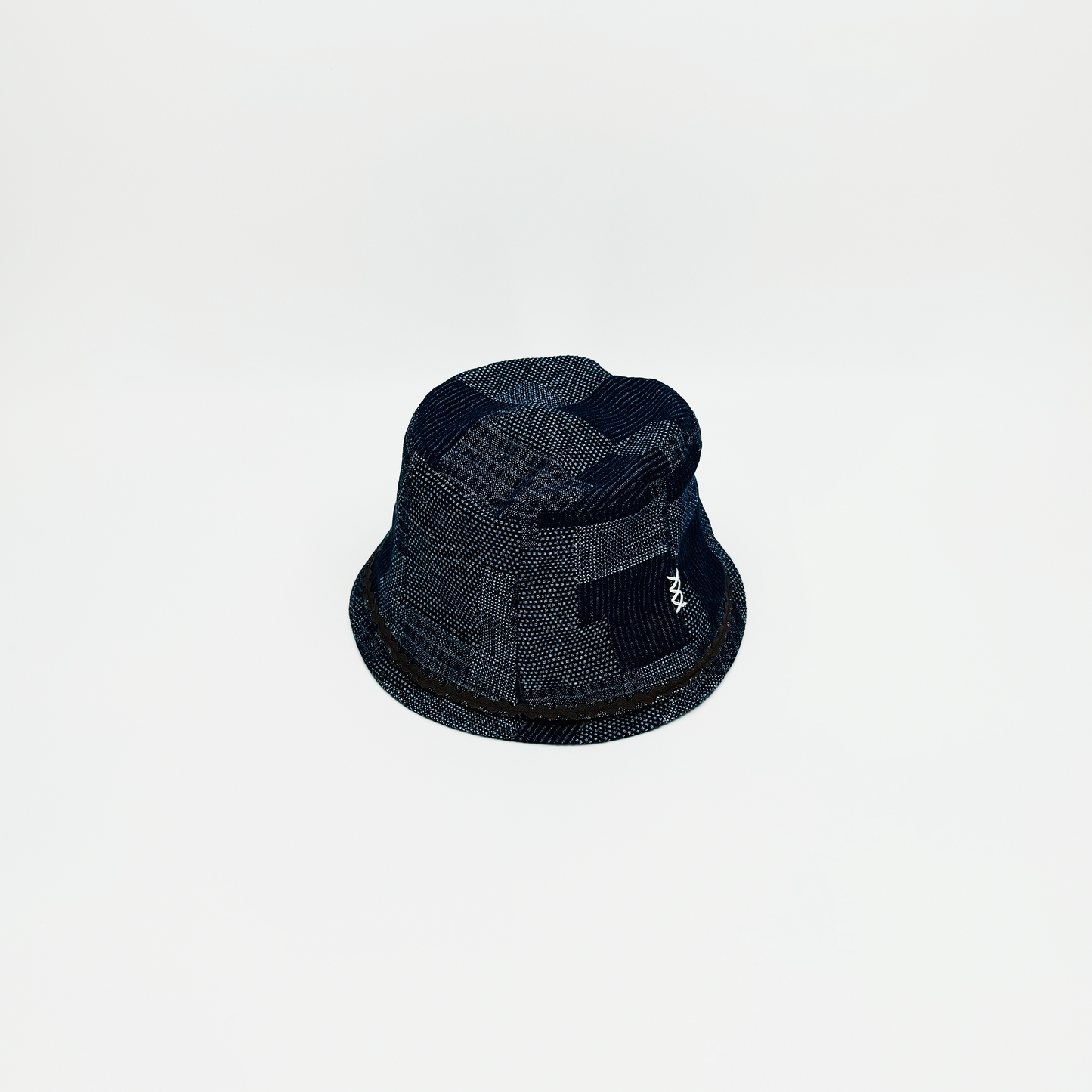 Bucket LIJ00142