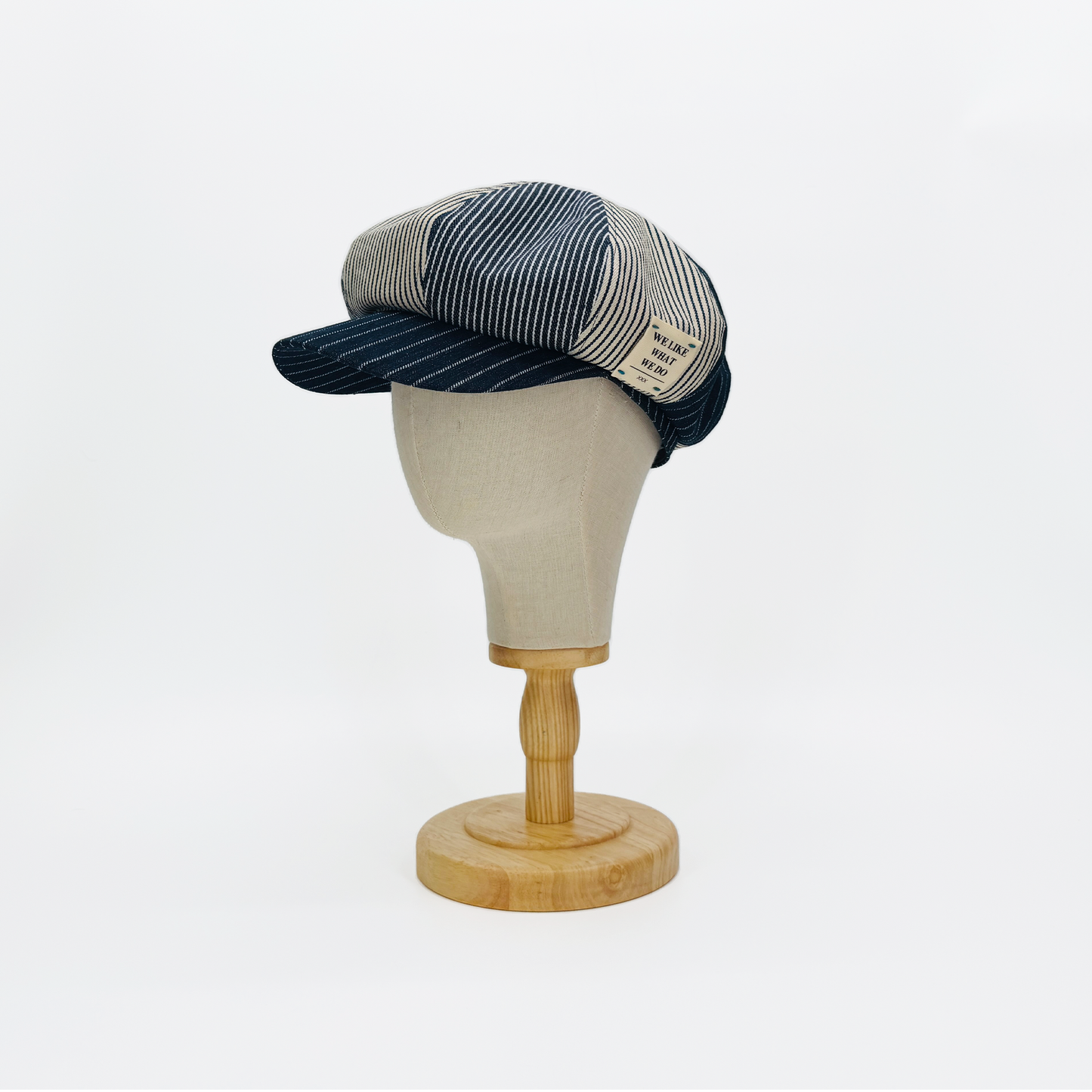 News boy LIL00109