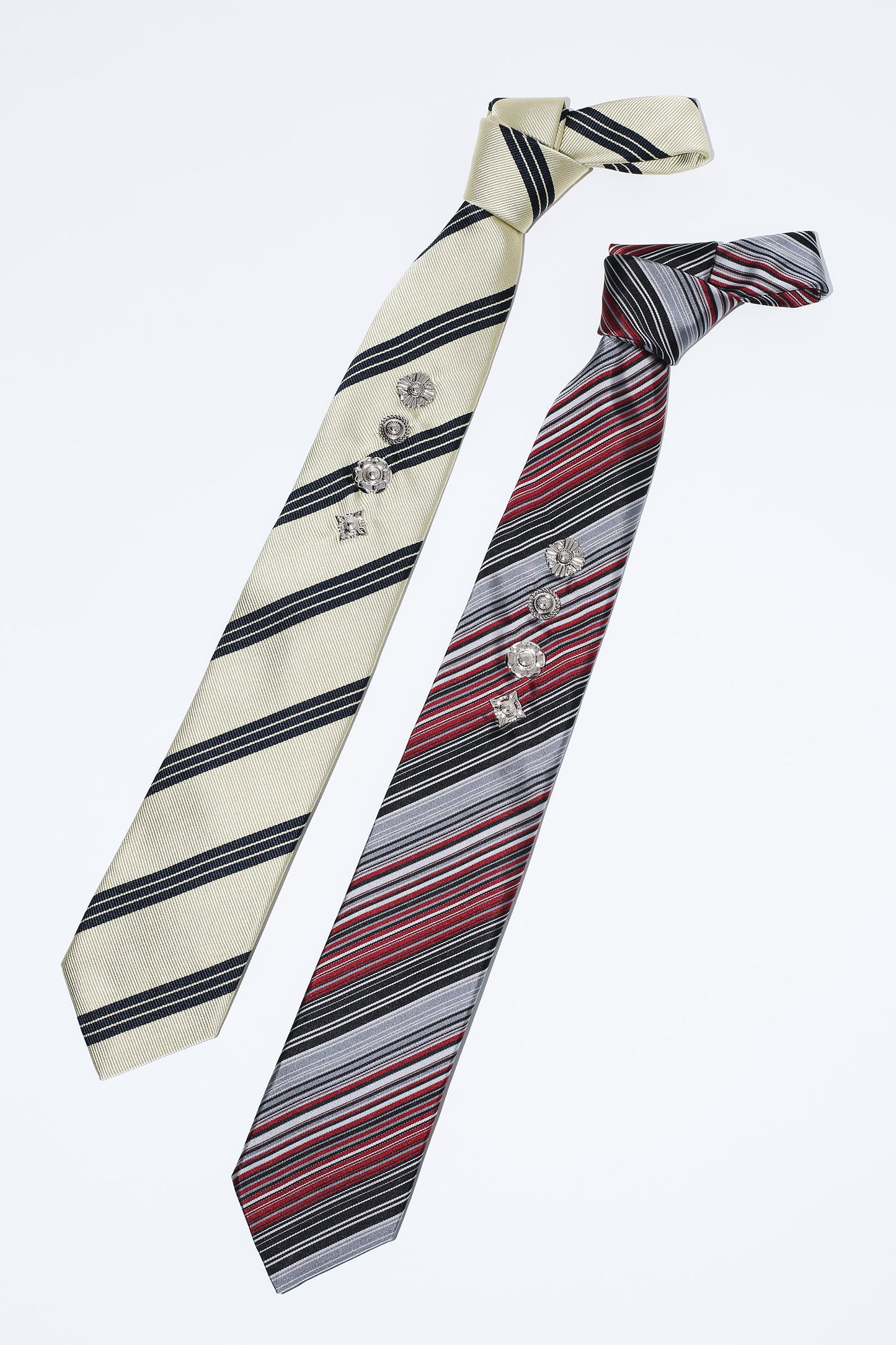 TOGA Metal concho tie TZ252-AC939