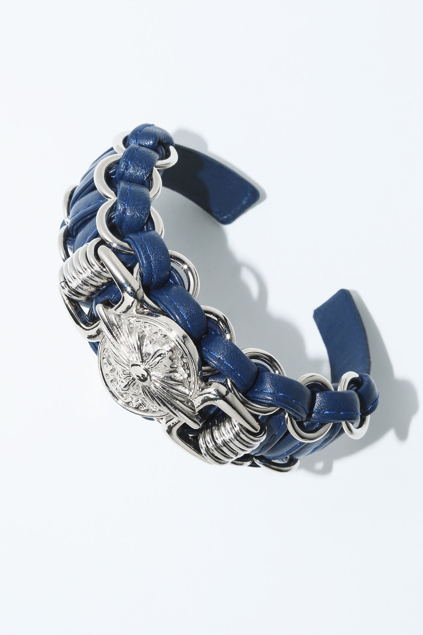 TOGA Leather braid bangle TZ252-AK917