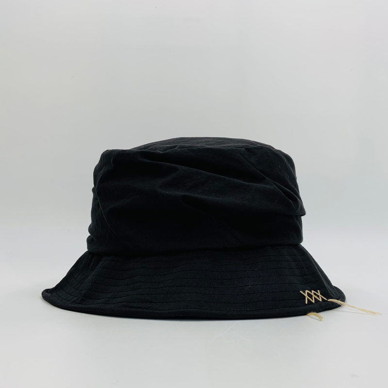 Bucket LIC00136
