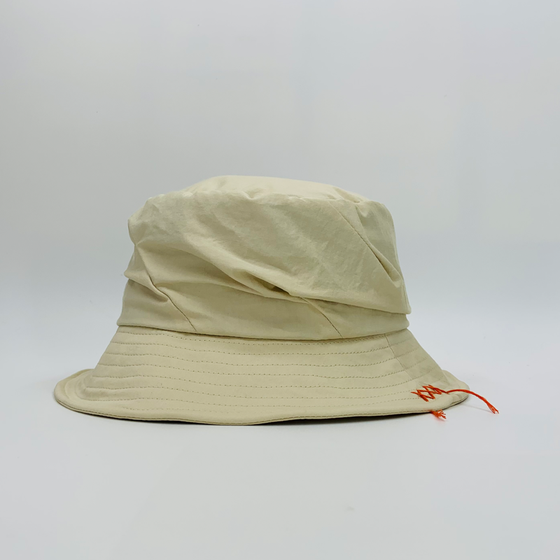 Bucket LIC136