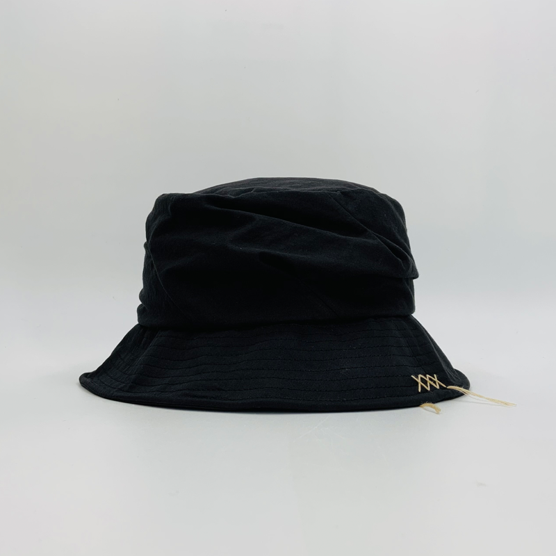 Bucket LIC136