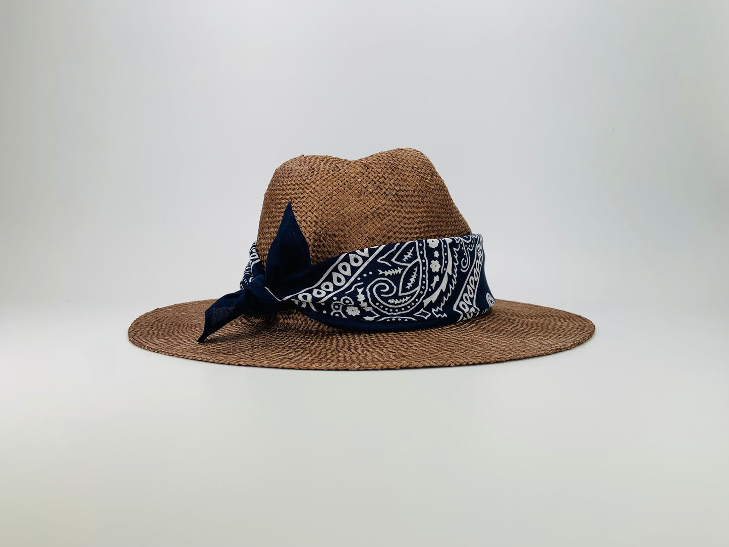 Bucket LIG00051