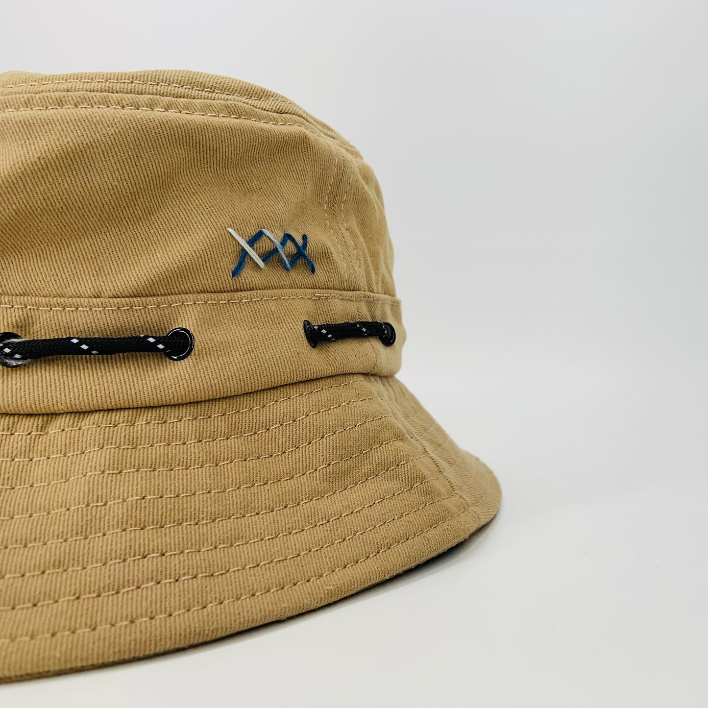 Bucket LIG00049