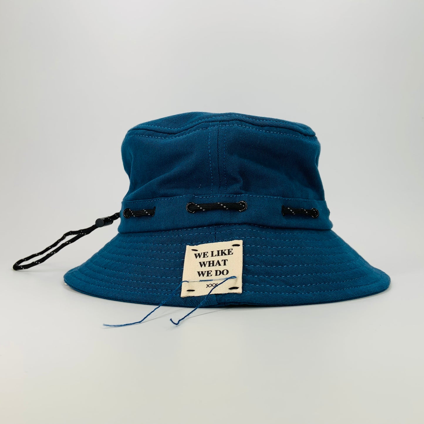 Bucket LIG00049