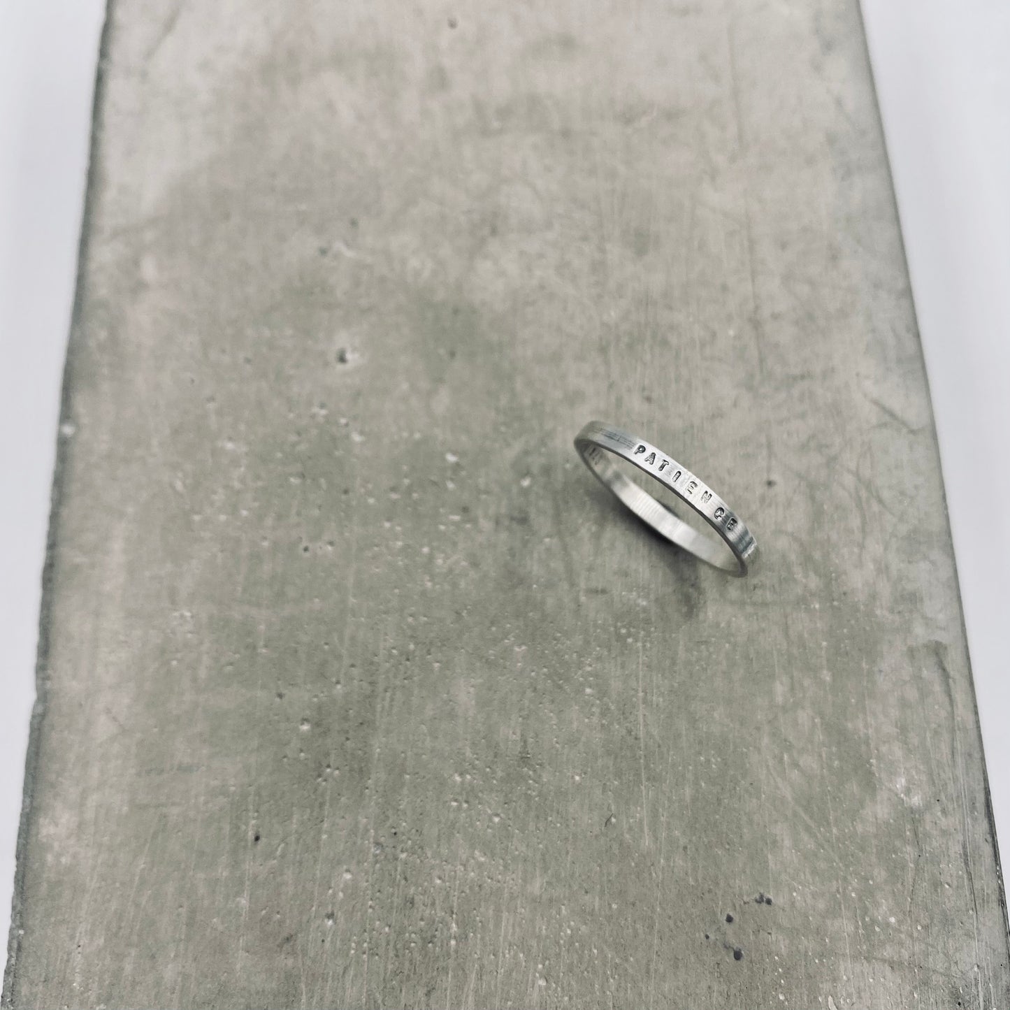 Reminder J Ring "PATIENCE" R009