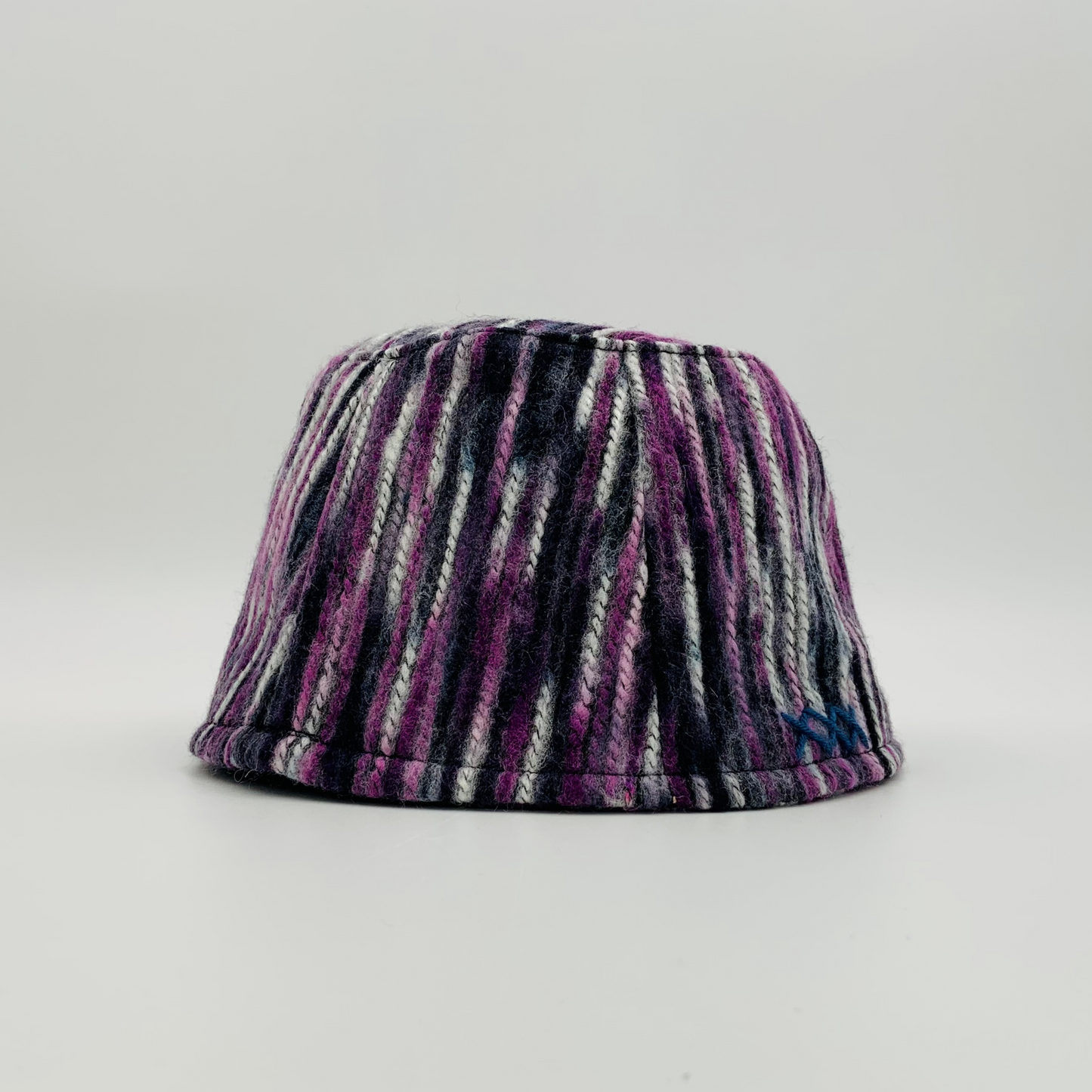 Bucket LID00084