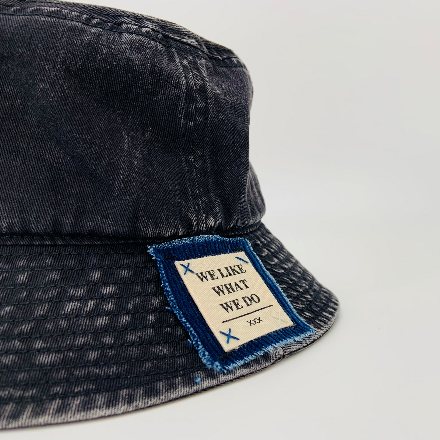 Bucket LIG00001