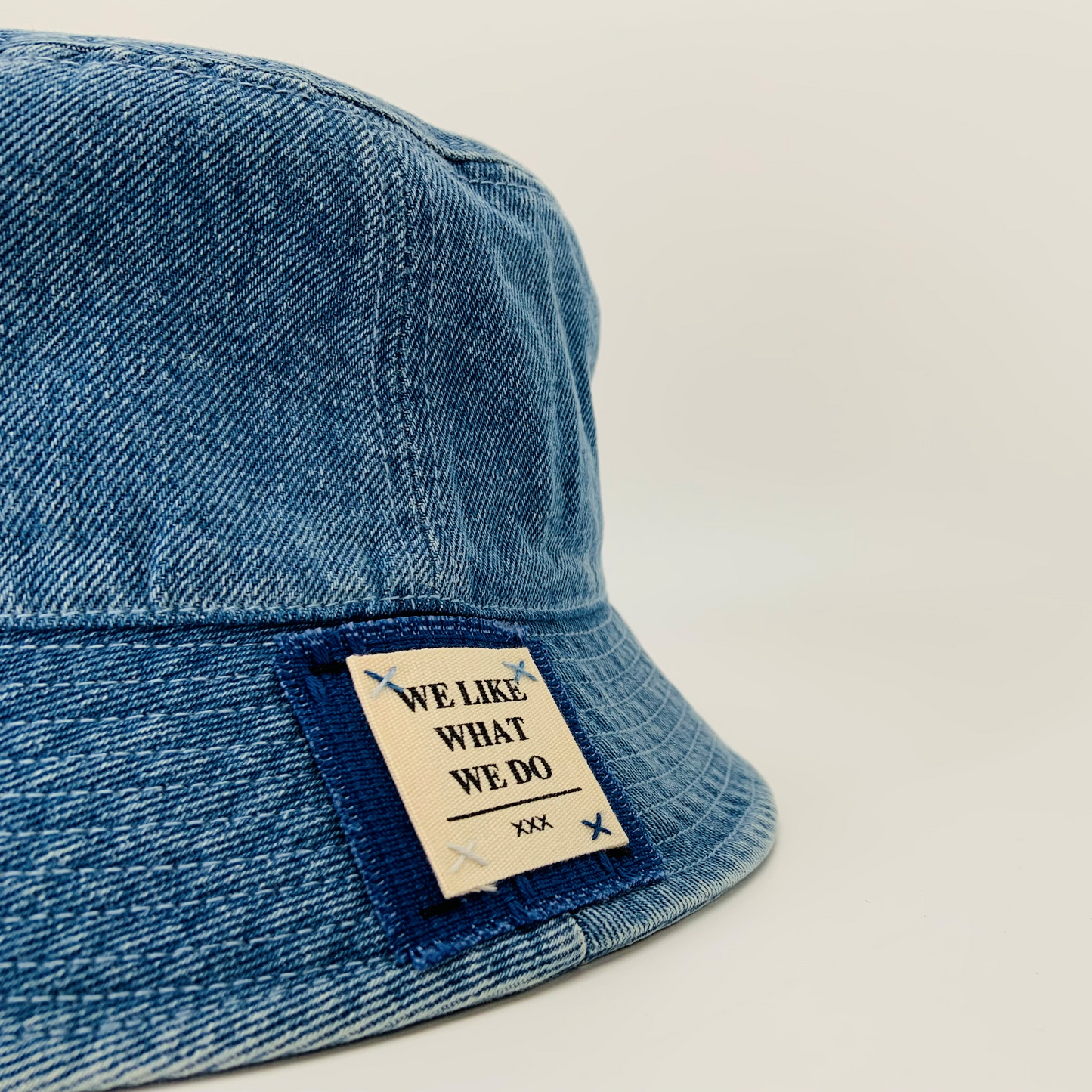 Bucket LIG00001