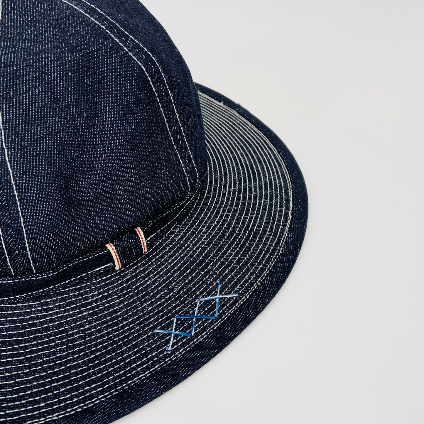 Bucket LIG00008