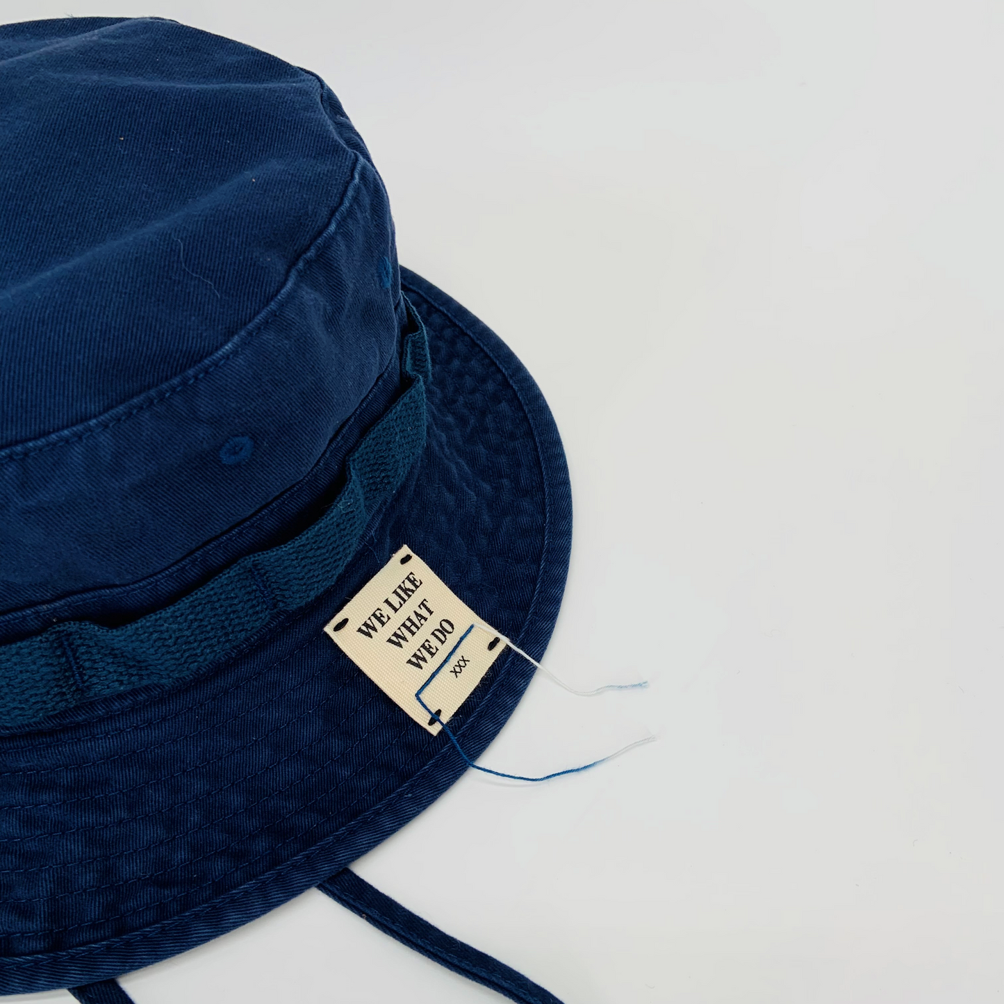 Bucket LIG00010