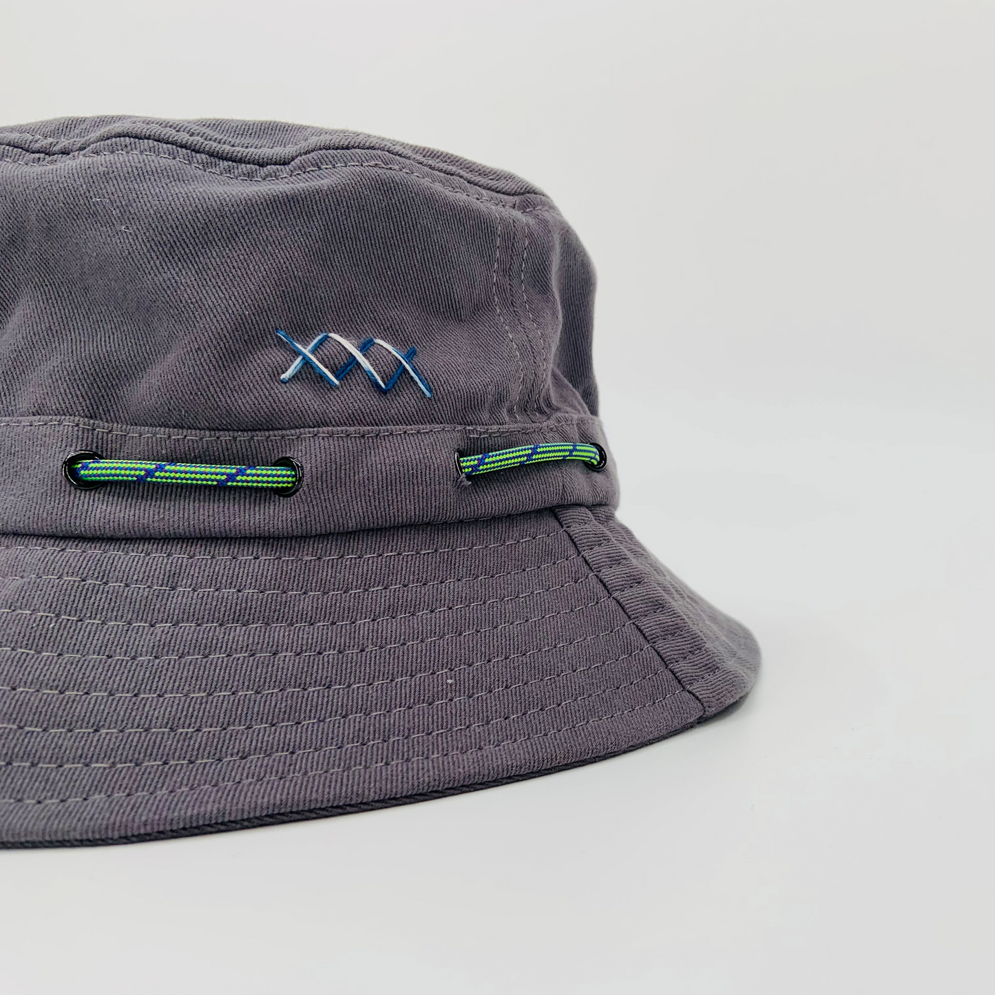 Bucket LIG00049