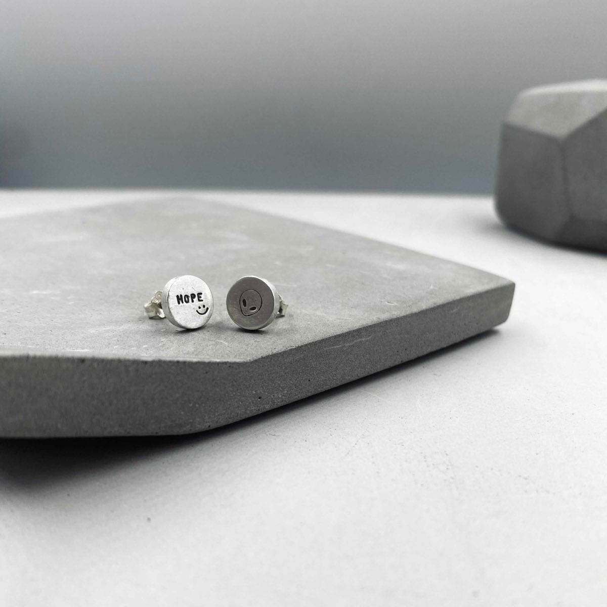 Reminder J Earrings E03/E04