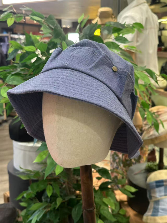Bucket LIC00063