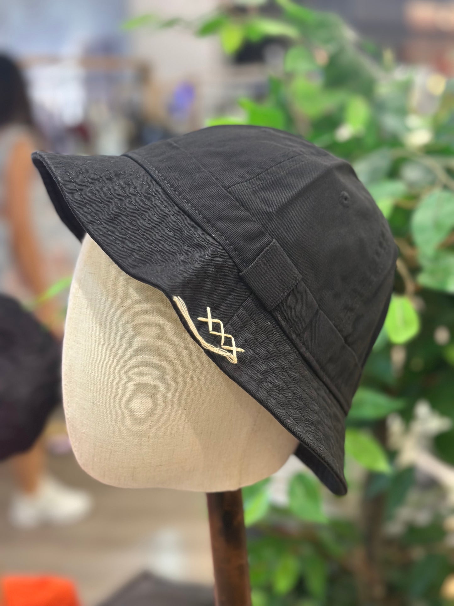 Bucket LID00016