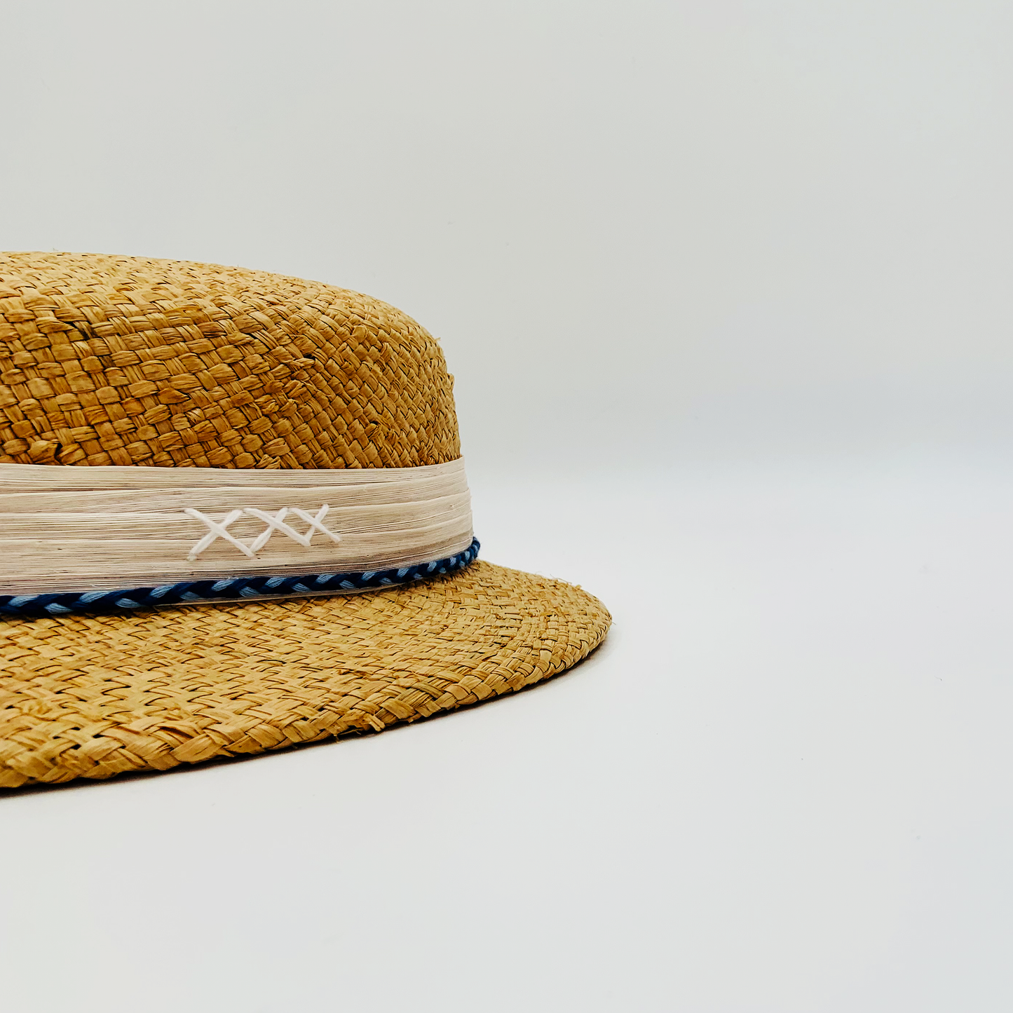 Bucket LIJ00026