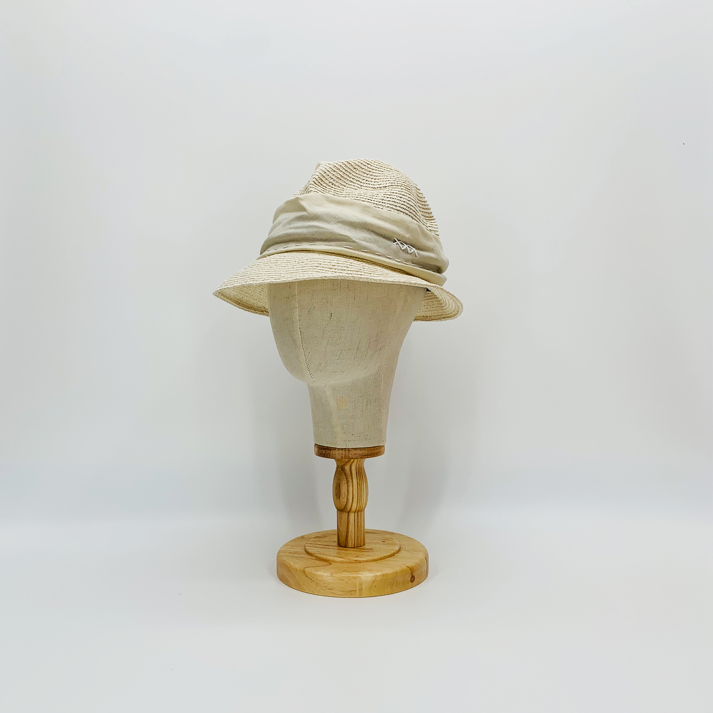Bucket LIJ00051
