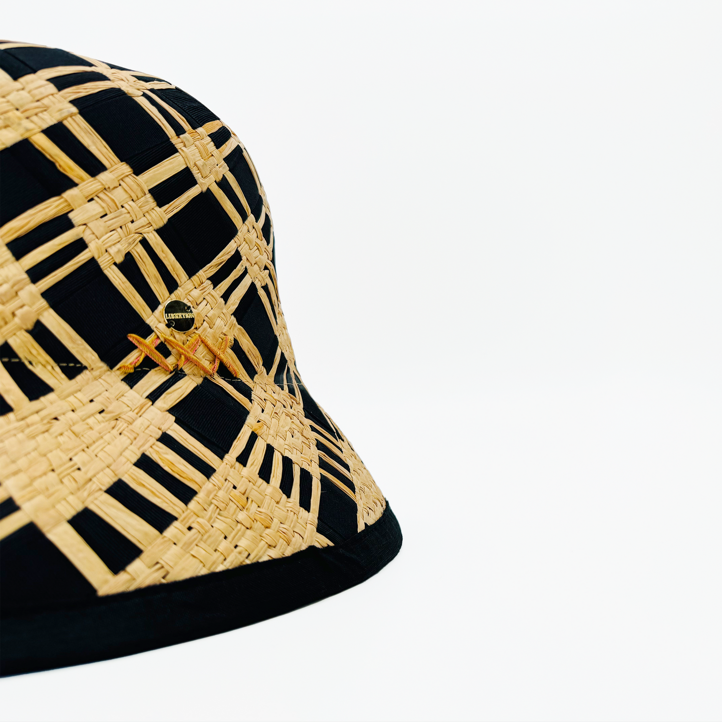 Bucket LIK00027