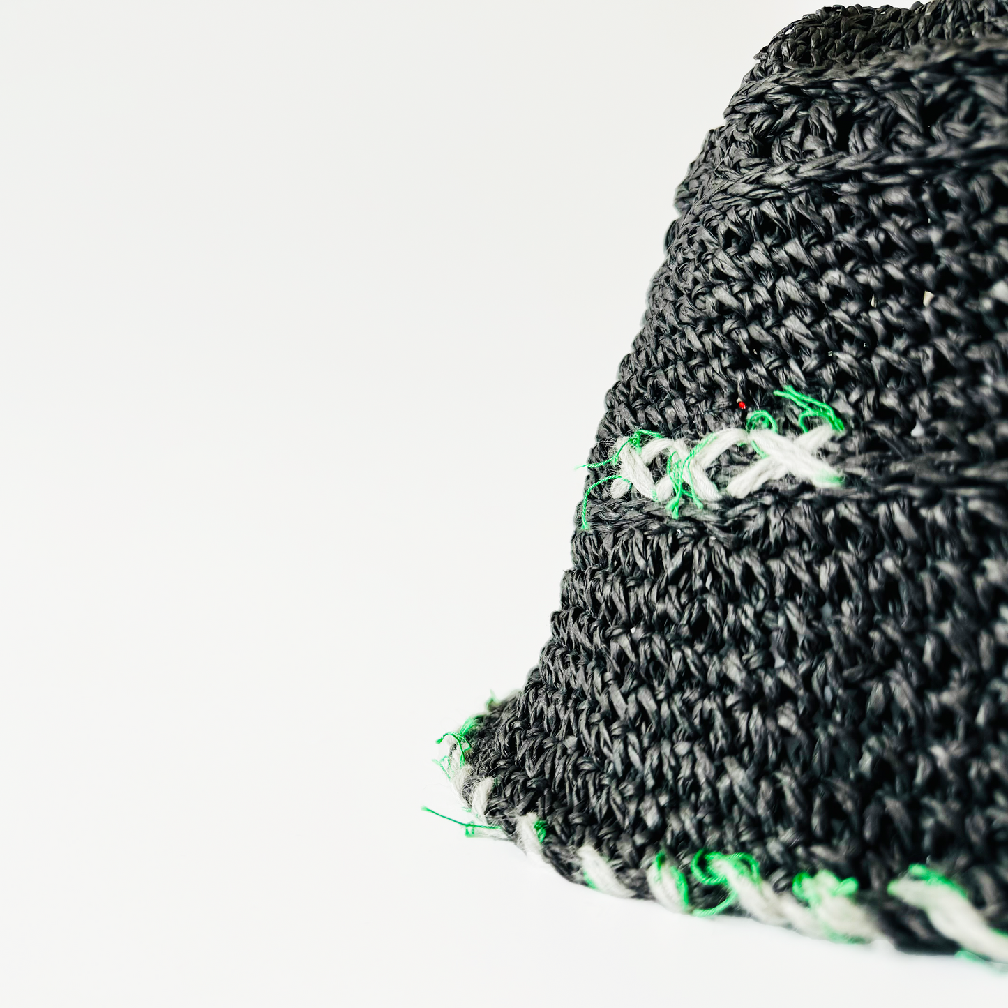 Bucket LIK00038
