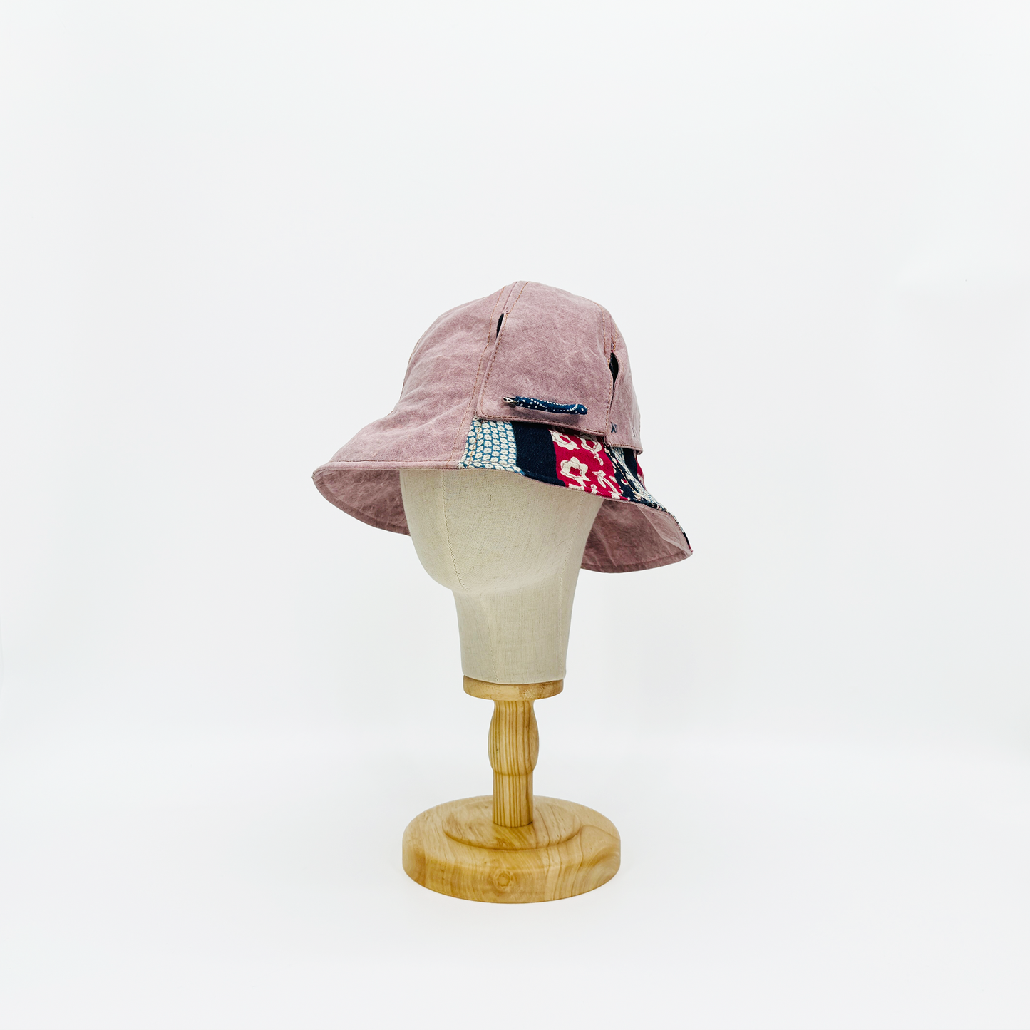 Bucket LIK00065