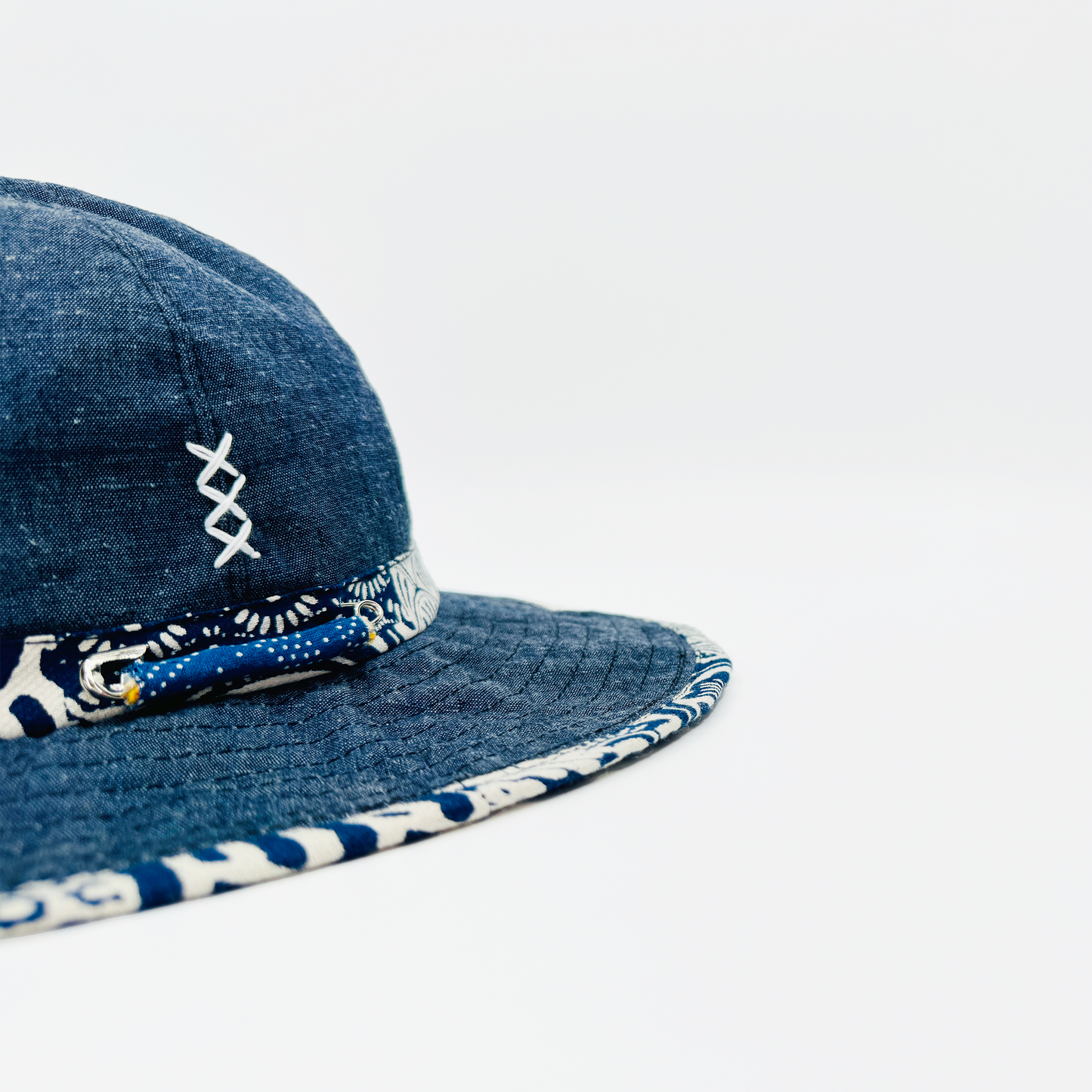 Bucket LIK00067