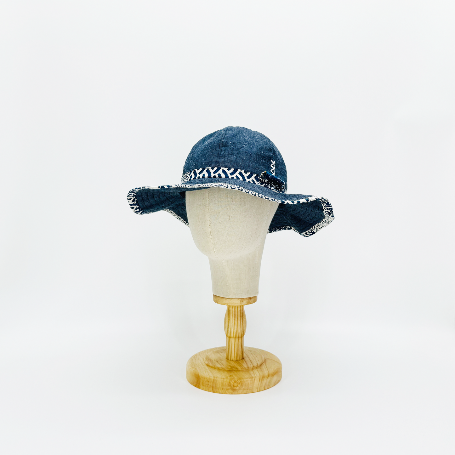 Bucket LIK00067