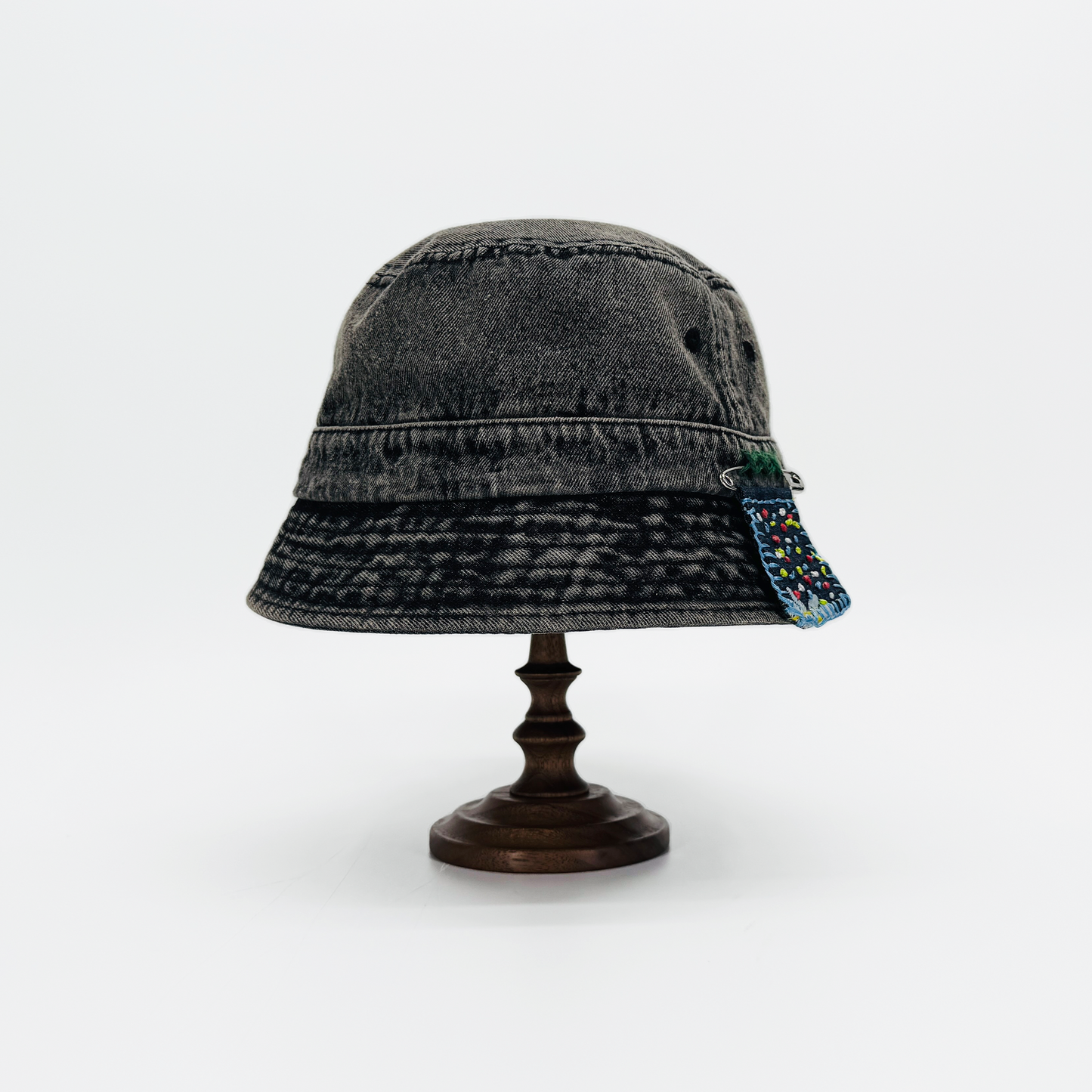 Bucket LIZ00060