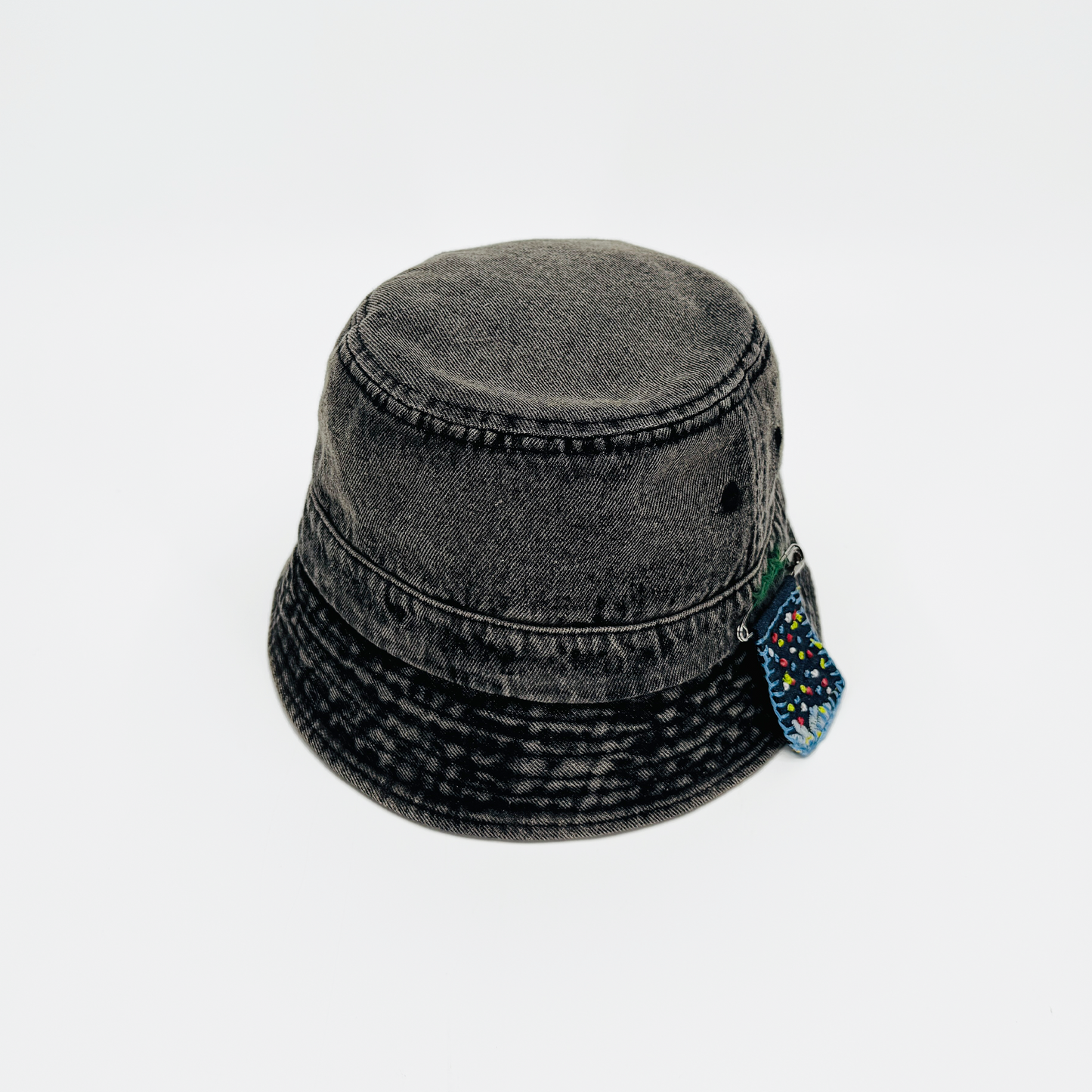 Bucket LIZ00060