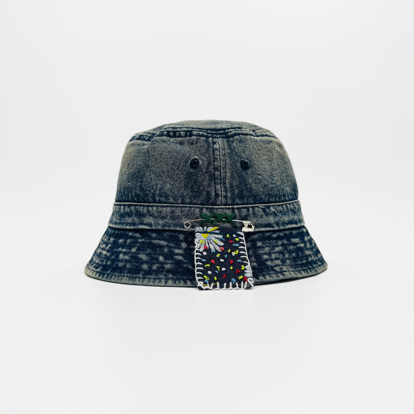 Bucket LIZ00060