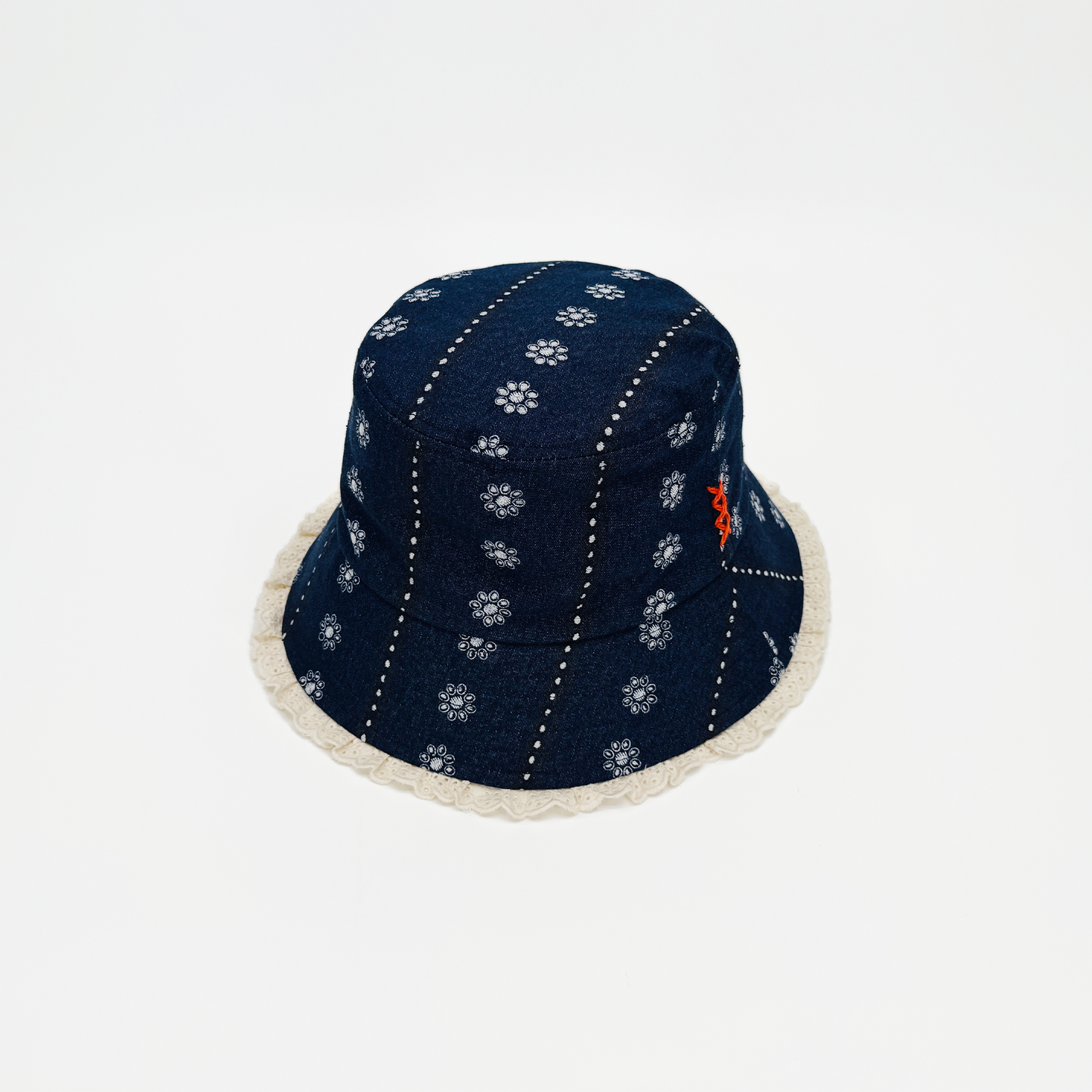 Bucket LIZ00064