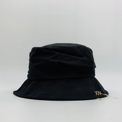 Bucket LIC00136