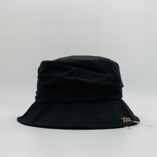 Bucket LIC00136
