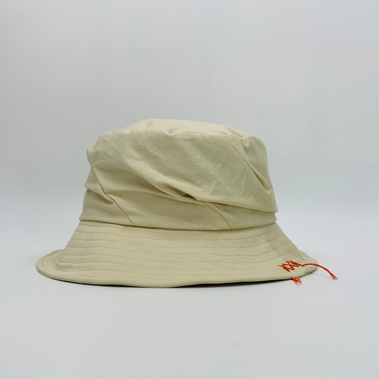 Bucket LIC136