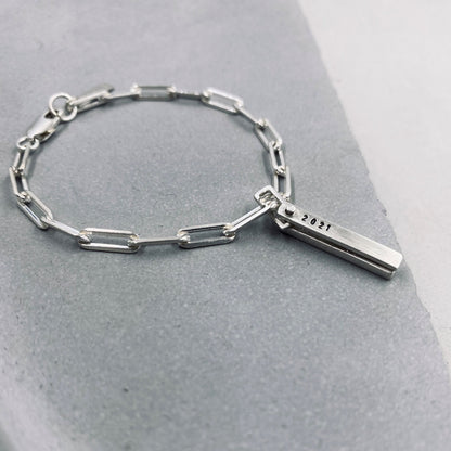 Reminder J Bracelet B001