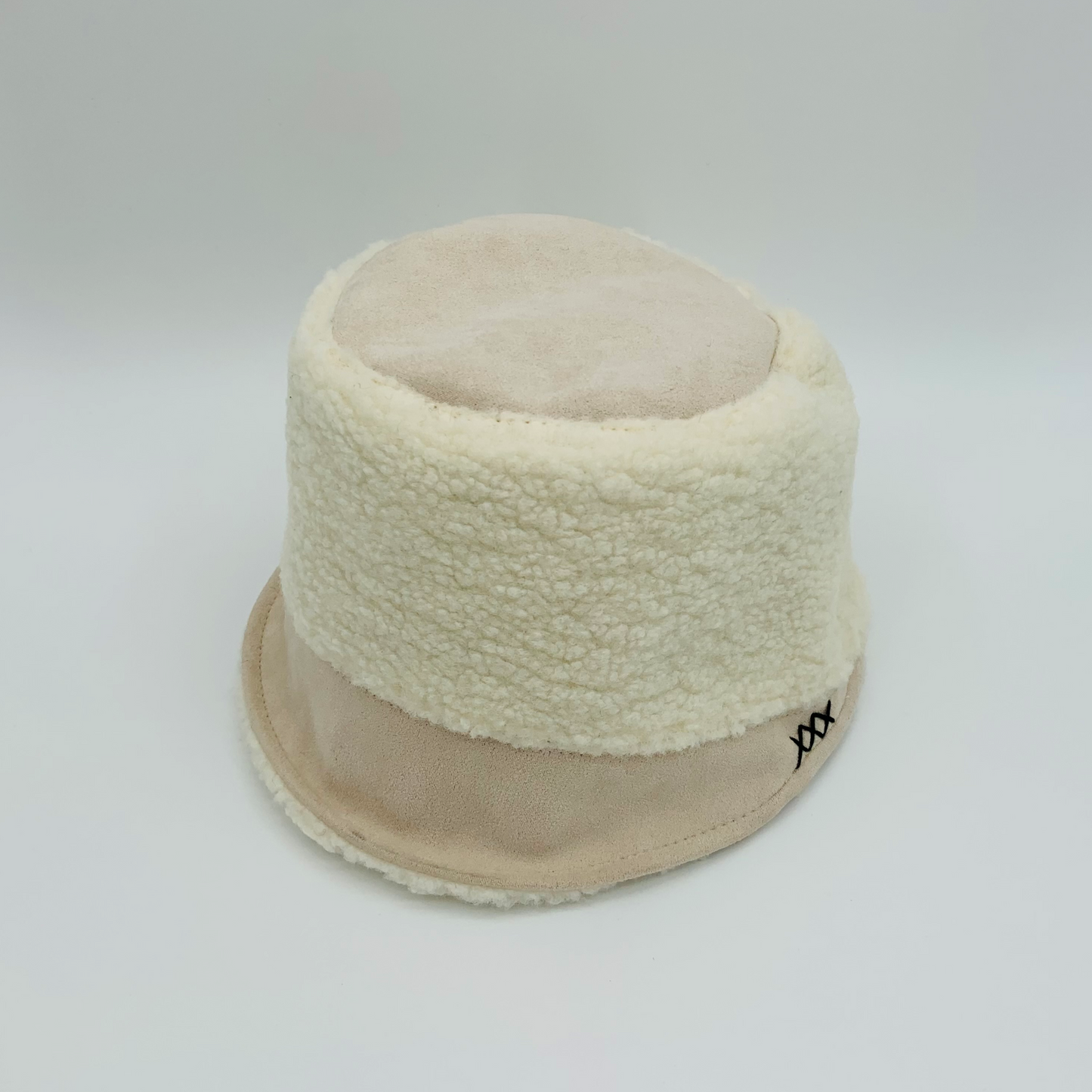 Bucket LID00046