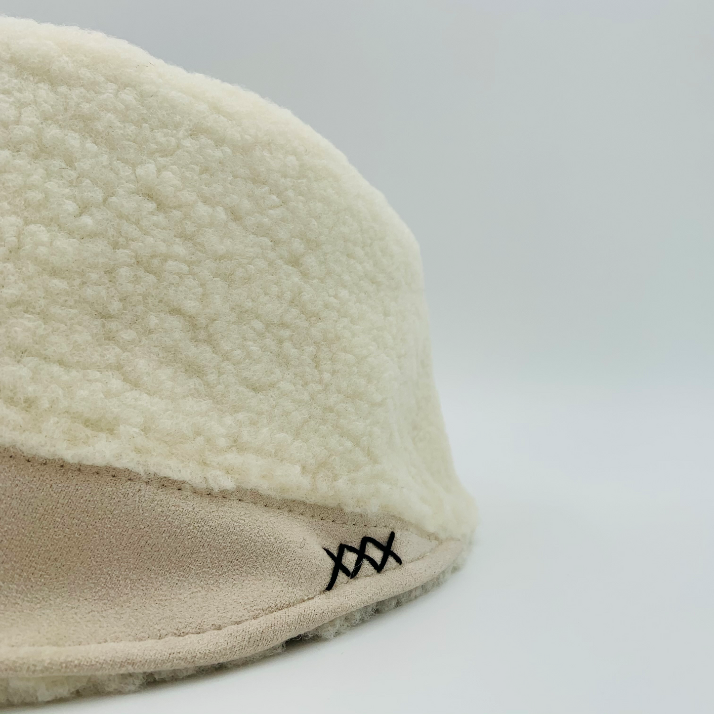 Bucket LID00046