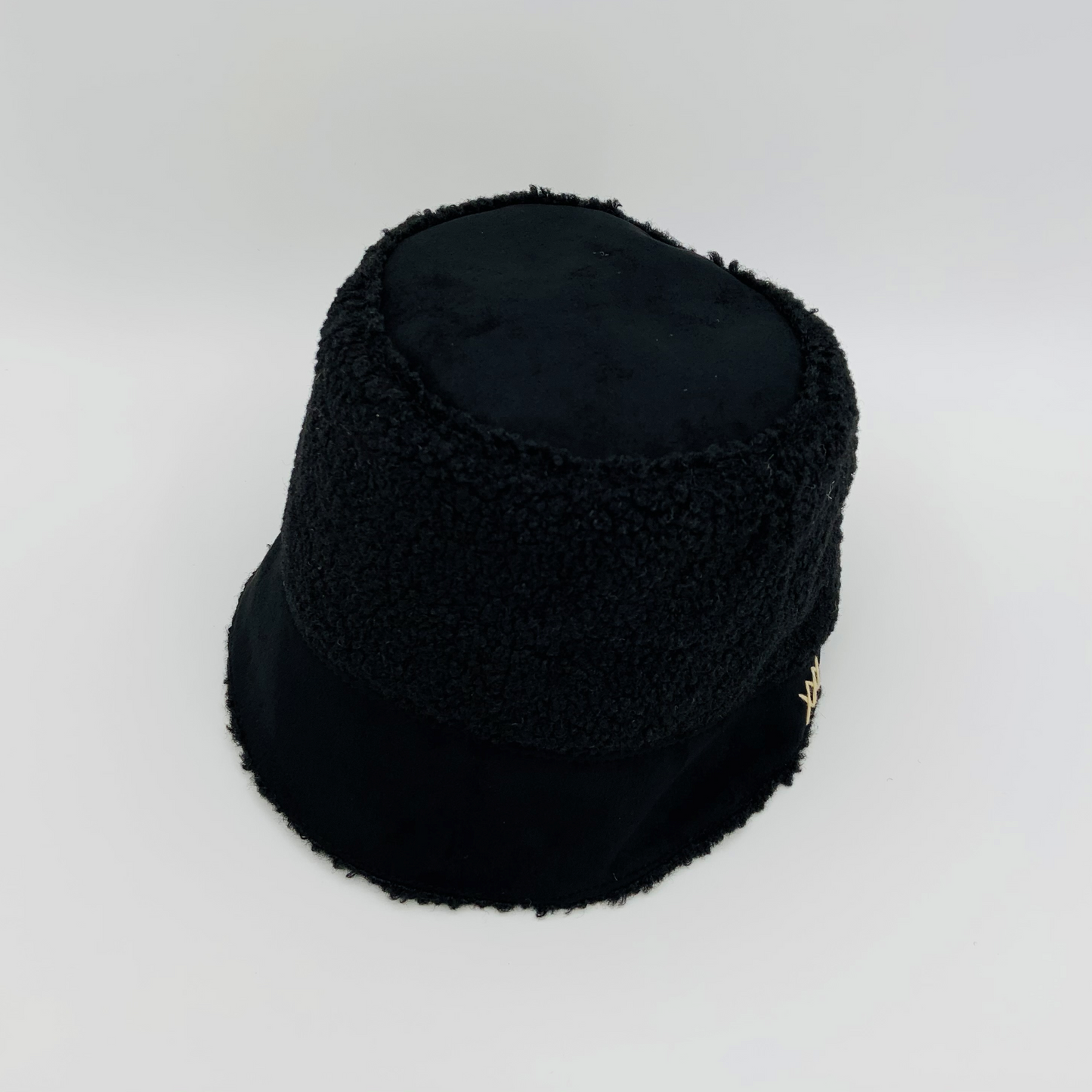 Bucket LID00046