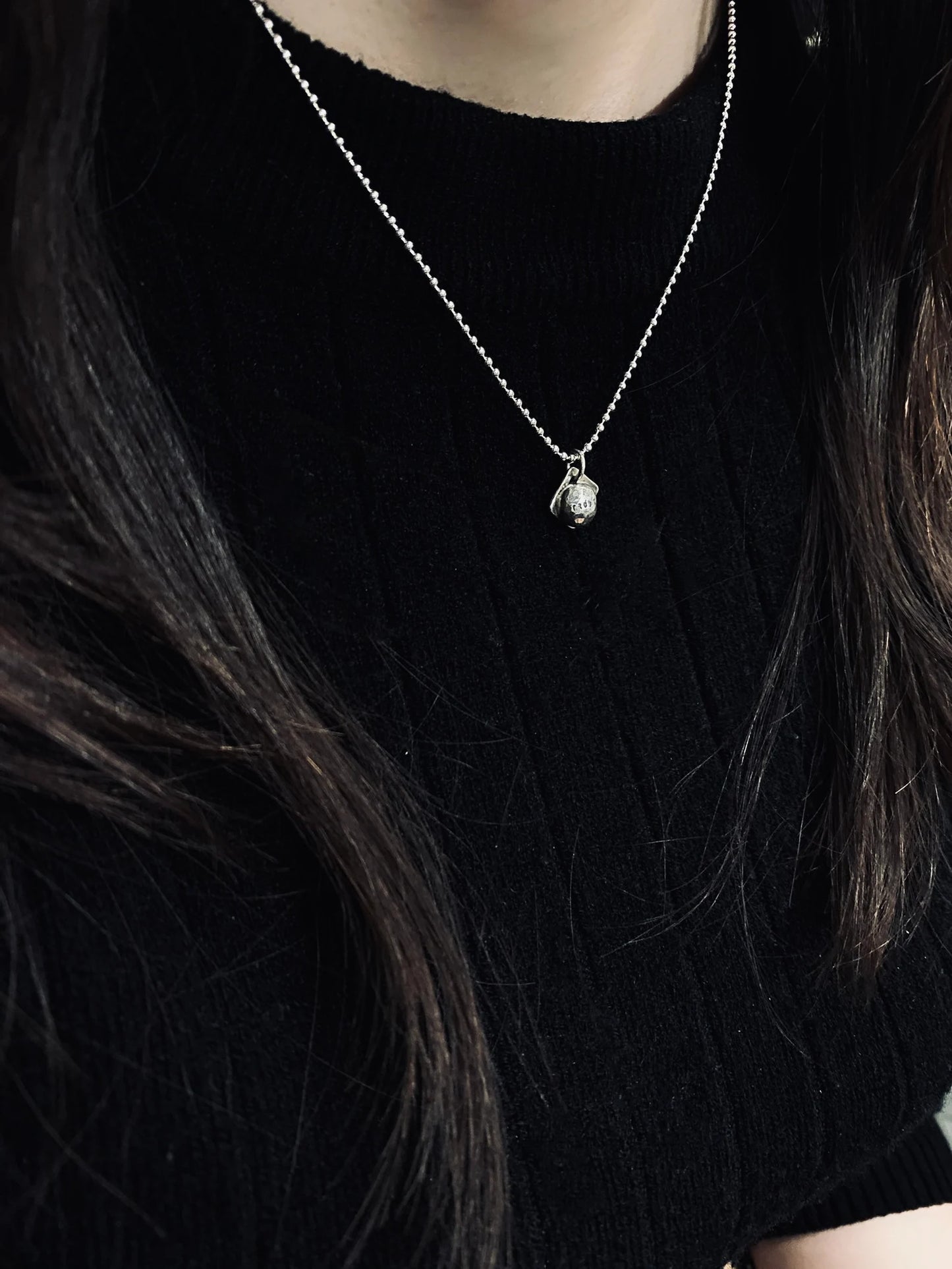 Reminder J Necklace N001